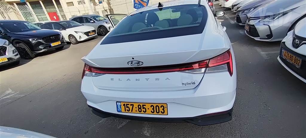 מודעת רכב יונדאי אלנטרה 1
