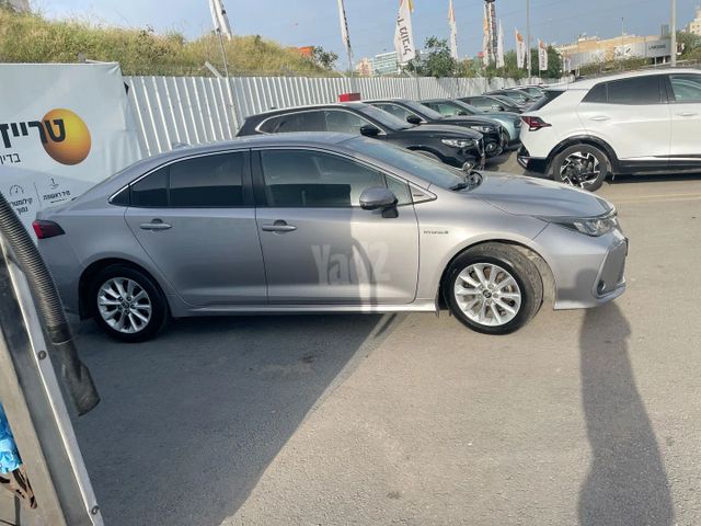 טויוטה קורולה