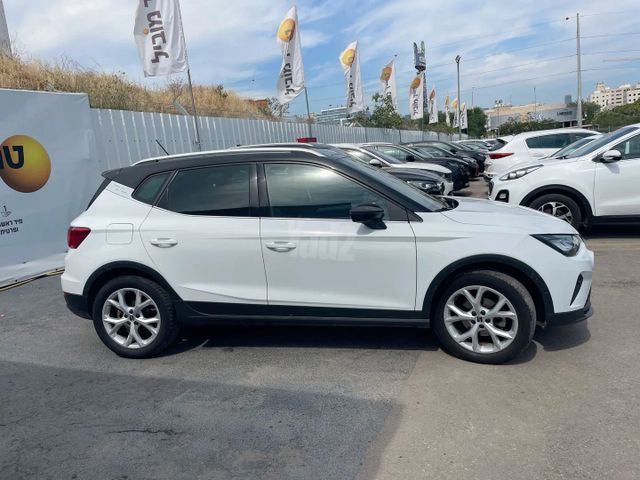 סיאט ארונה