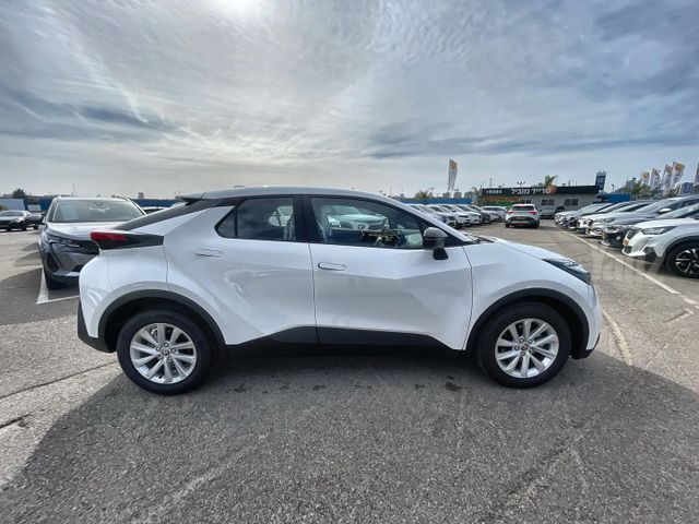 טויוטה C-HR