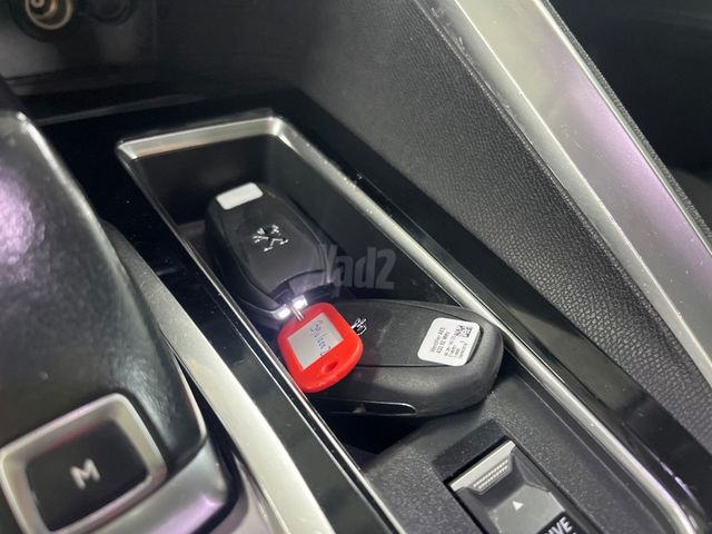 פיג'ו 3008