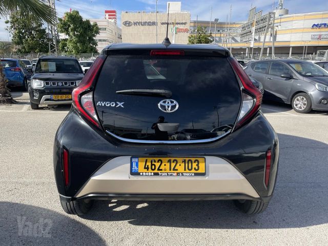 מודעת רכב טויוטה אייגו X 2