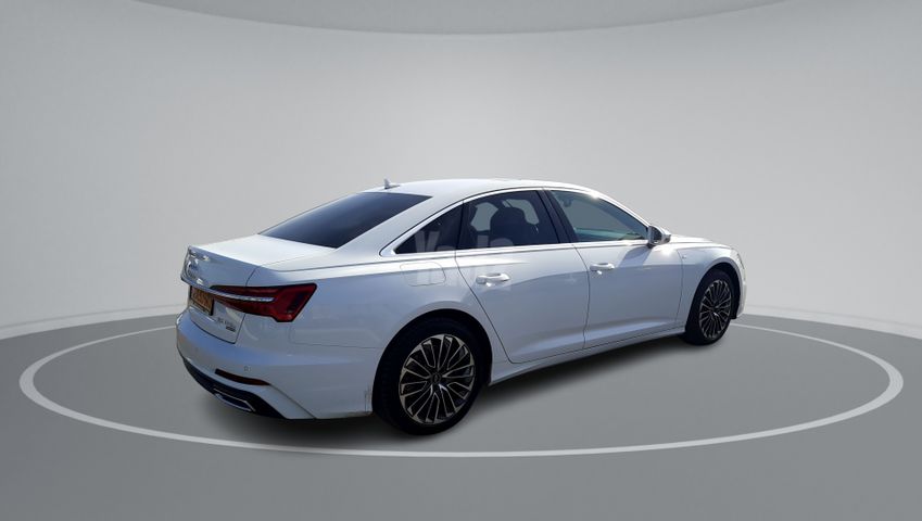 אאודי A6
