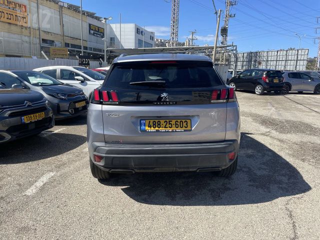 פיג'ו 3008