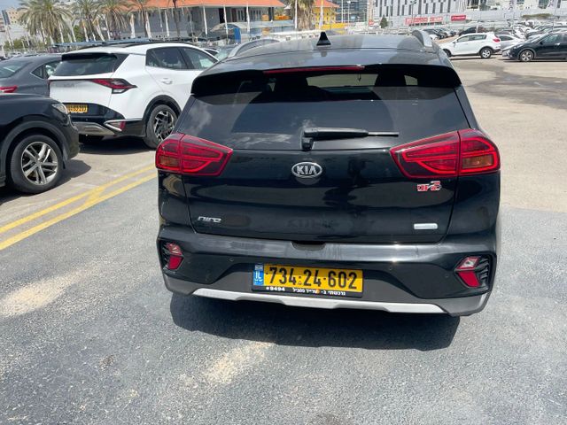קיה נירו