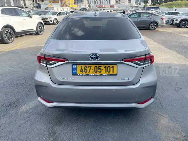 טויוטה קורולה