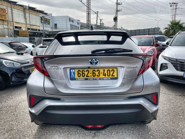 טויוטה C-HR