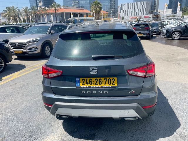 סיאט ארונה