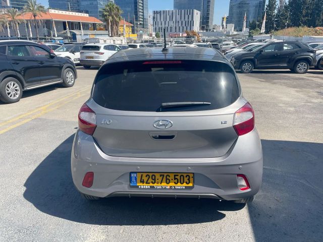 יונדאי i10