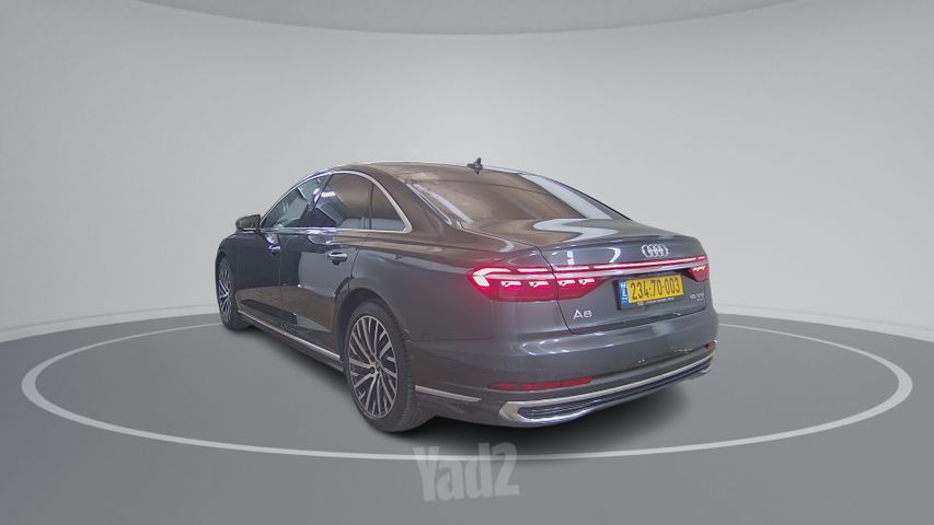 אאודי A8