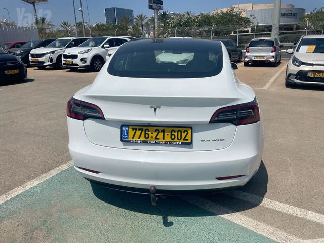 טסלה מודל 3