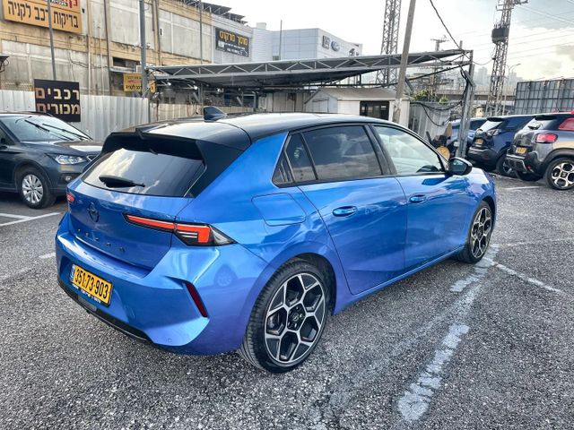 אופל אסטרה