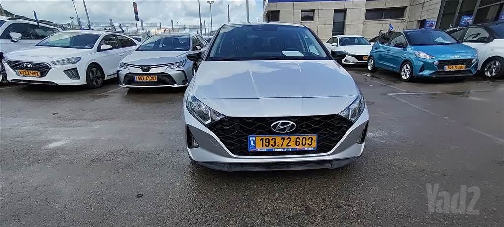 יונדאי i20