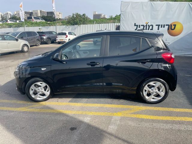 יונדאי i10