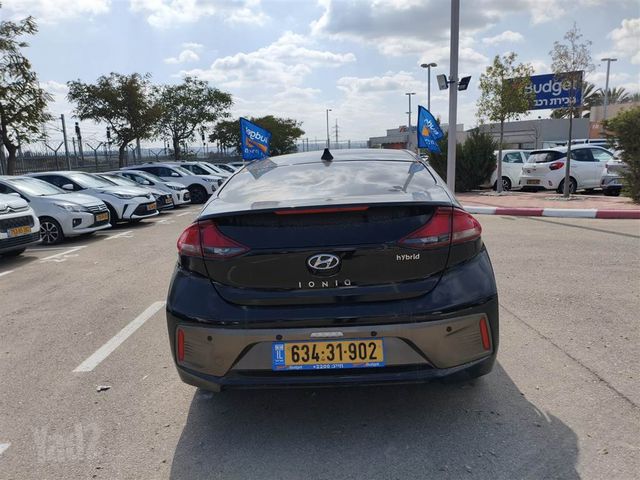 יונדאי איוניק