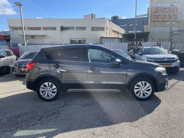 סוזוקי S-Cross