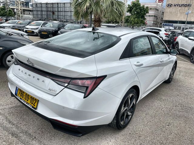 יונדאי אלנטרה