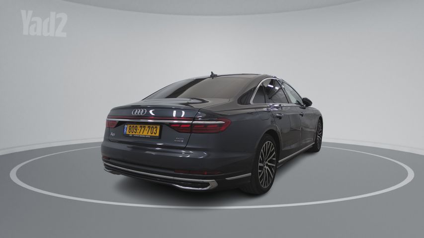 אאודי A8