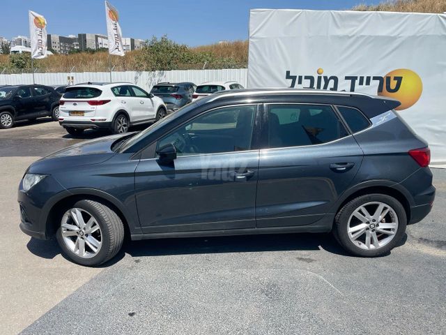 סיאט ארונה