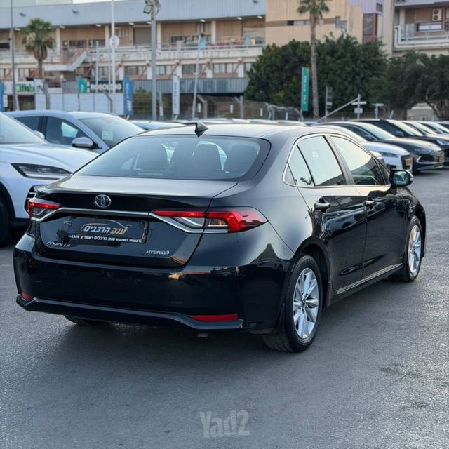 טויוטה קורולה