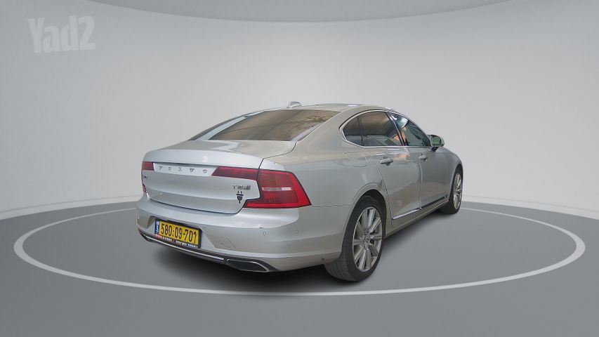 וולוו S90