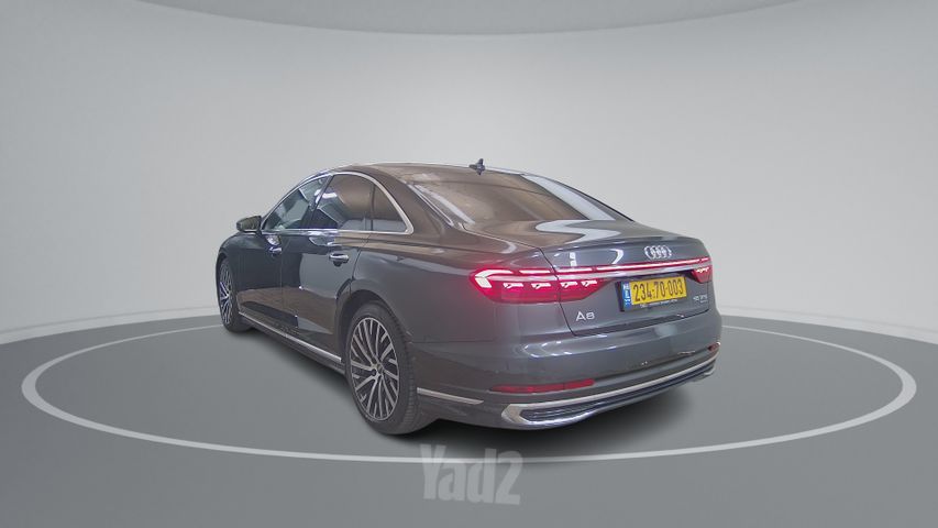 אאודי A8
