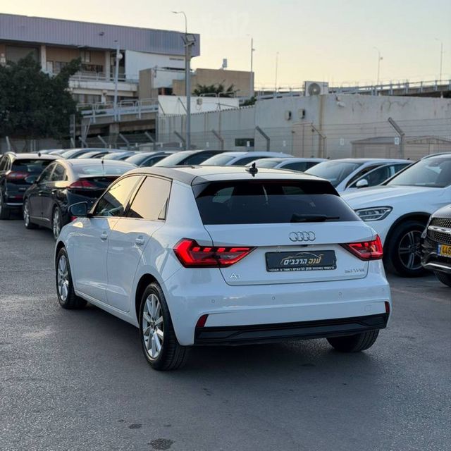 אאודי A1