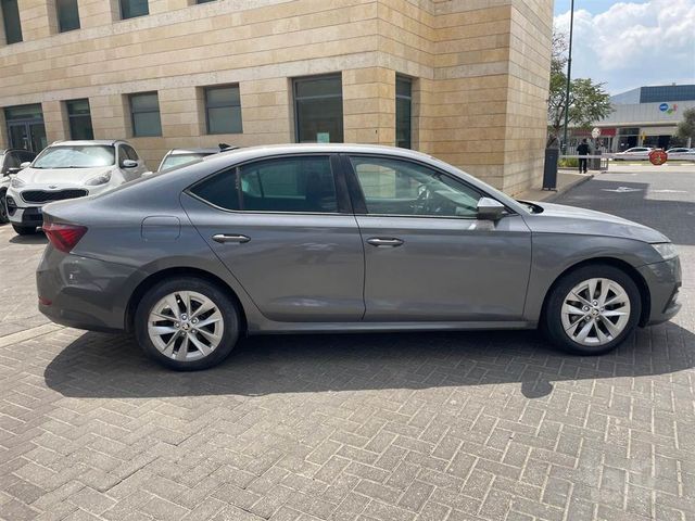 סקודה אוקטביה