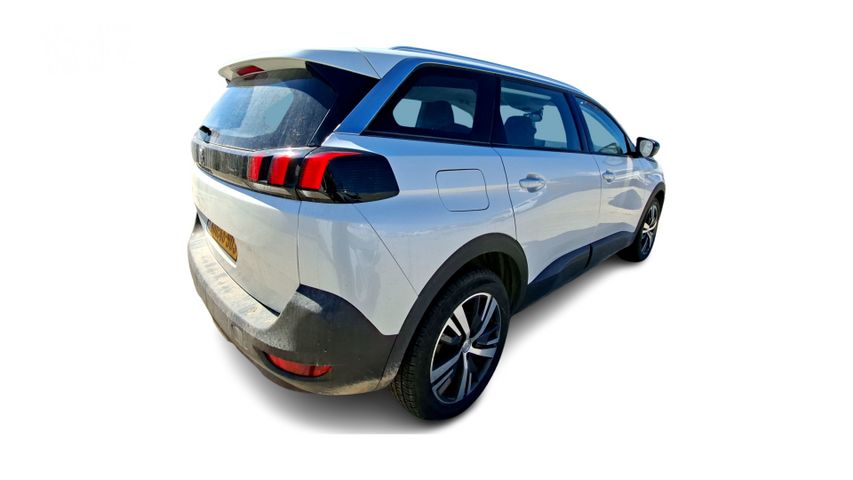 פיג'ו 5008