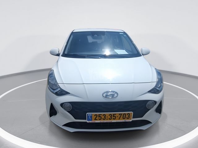 יונדאי i10