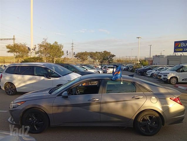 יונדאי אלנטרה