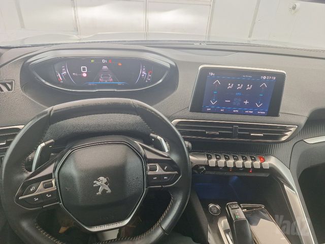 פיג'ו 5008