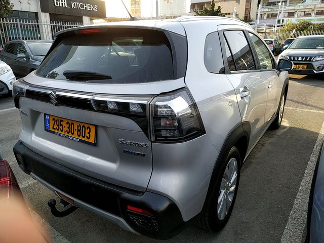 סוזוקי S-Cross