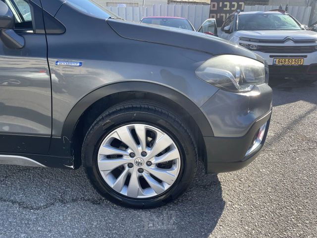 סוזוקי S-Cross