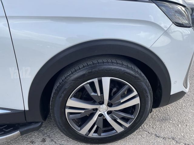 פיג'ו 3008