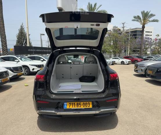 מרצדס-בנץ EQS SUV