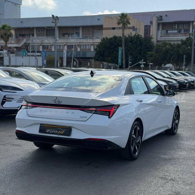 יונדאי אלנטרה