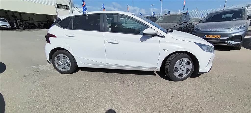 יונדאי i20