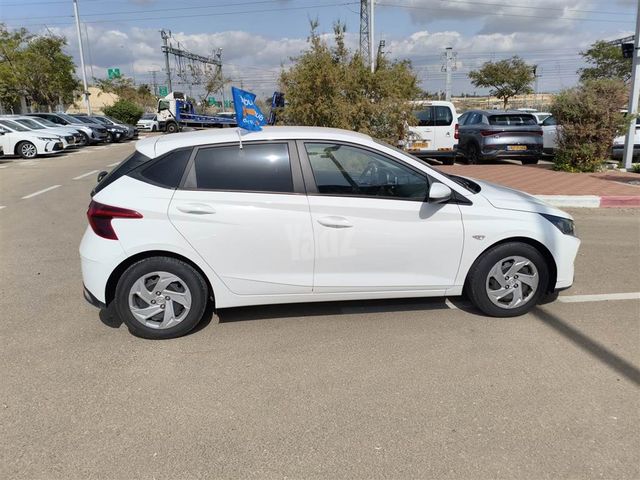 יונדאי i20