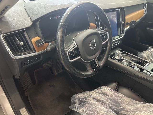 וולוו S90