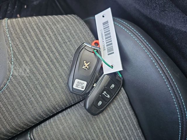 פיג'ו 3008