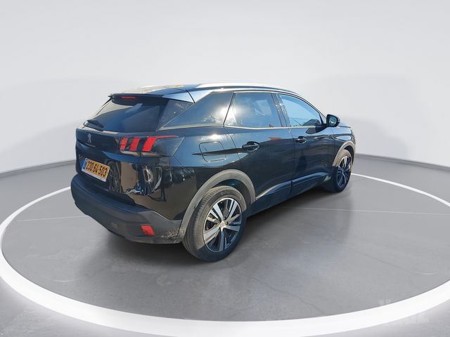 פיג'ו 3008