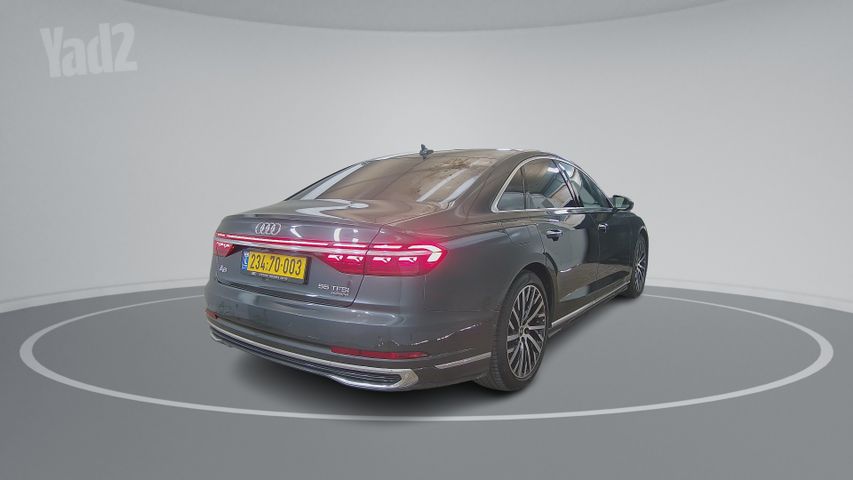 אאודי A8