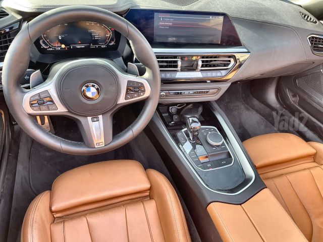 ב מ וו Z4
