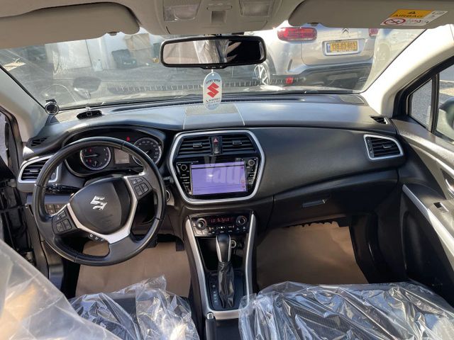 סוזוקי S-Cross