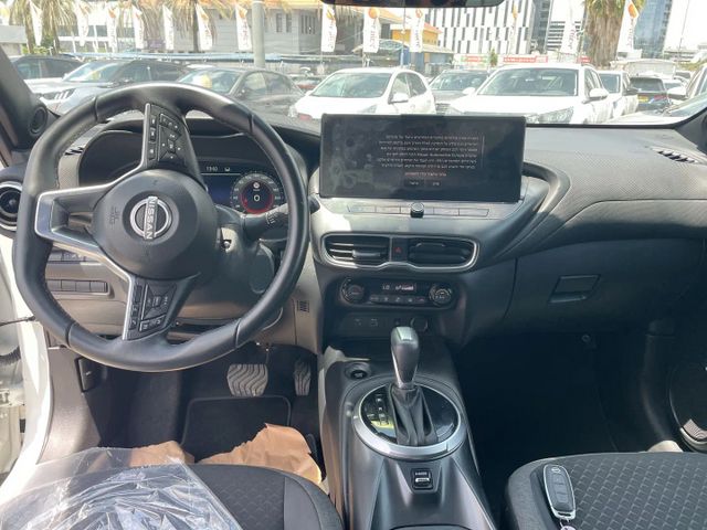 ניסאן ג'וק