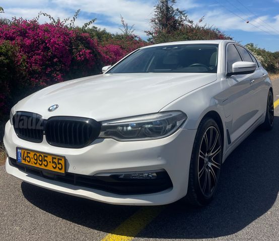 מודעת רכב ב מ וו סדרה 5