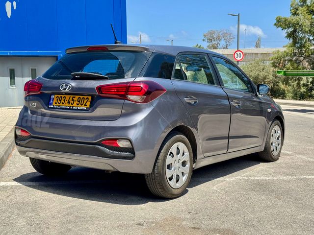 יונדאי i20