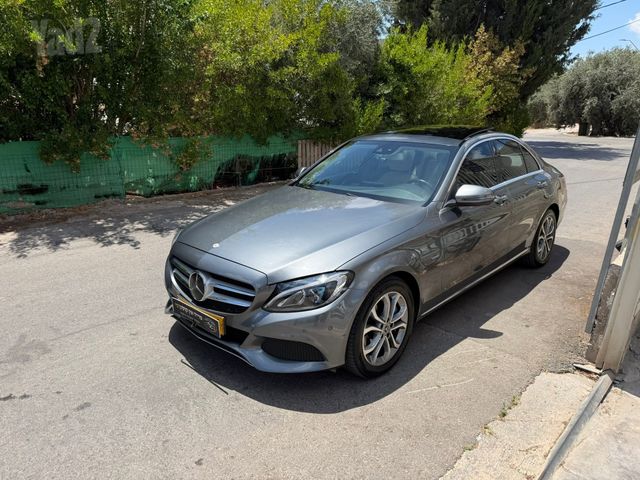מודעת רכב מרצדס-בנץ C-class