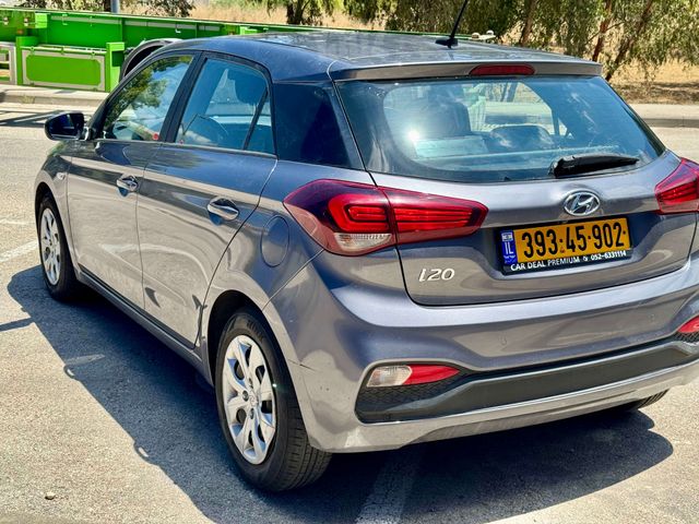 יונדאי i20